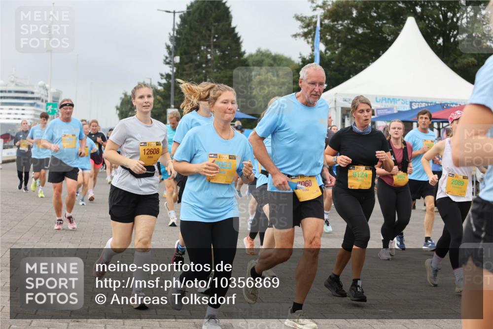 13.09.2026 - Kiel Lauf Andreas Tolksdorf http://msf.ph/oto/10356869 13.09.2026 09:59:26 Kiellinie 12608, 7060, 9124, 9462, 38, 2089 meine-sportfotos.de