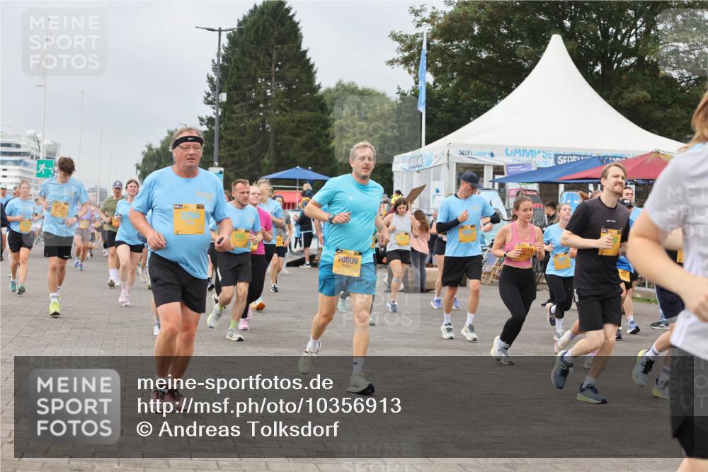 13.09.2026 - Kiel Lauf Andreas Tolksdorf http://msf.ph/oto/10356913 13.09.2026 09:59:28 Kiellinie 9775, 3294, 6367, 10809, 2019 meine-sportfotos.de