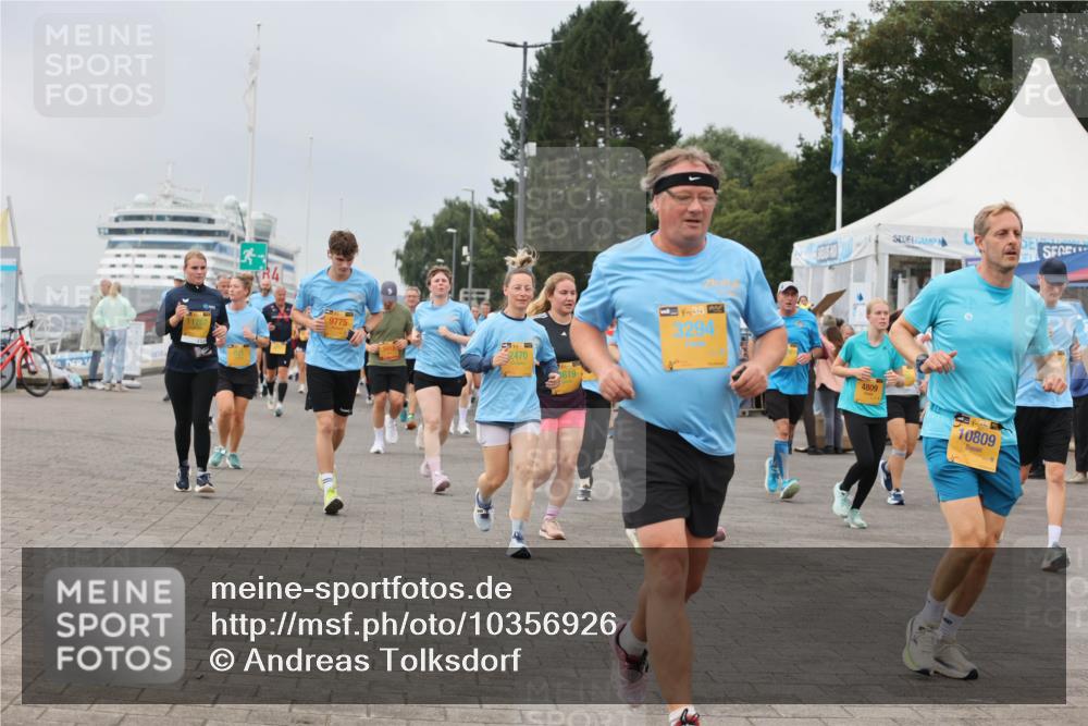 13.09.2026 - Kiel Lauf Andreas Tolksdorf http://msf.ph/oto/10356926 13.09.2026 09:59:29 Kiellinie 5800, 11762, 9775, 2470, 3294, 4809, 4, 39, 10809 meine-sportfotos.de