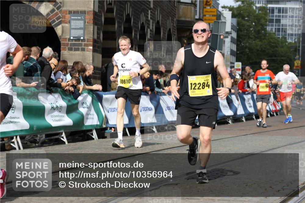 13.09.2026 - 21. swb-Marathon Bremen Strokosch-Dieckow http://msf.ph/oto/10356964 13.09.2026 10:56:59 Ziel 10240, 10356, 10372, 10486, 10540, 10721, 10771, 10824, 10888, 10936, 11064, 11069, 11349, 11407, 11474, 11601, 11855, 11871, 11872, 11911, 11996, 12434, 12543, 10157, 10166, 10578, 10700, 10772, 10969, 11236, 11292, 11484, 11667, 12032, 12382, 12383 meine-sportfotos.de