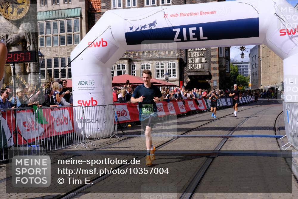 13.09.2026 - 21. swb-Marathon Bremen Tim E. http://msf.ph/oto/10357004 13.09.2026 12:51:46 Ziel 3617, 13033 meine-sportfotos.de