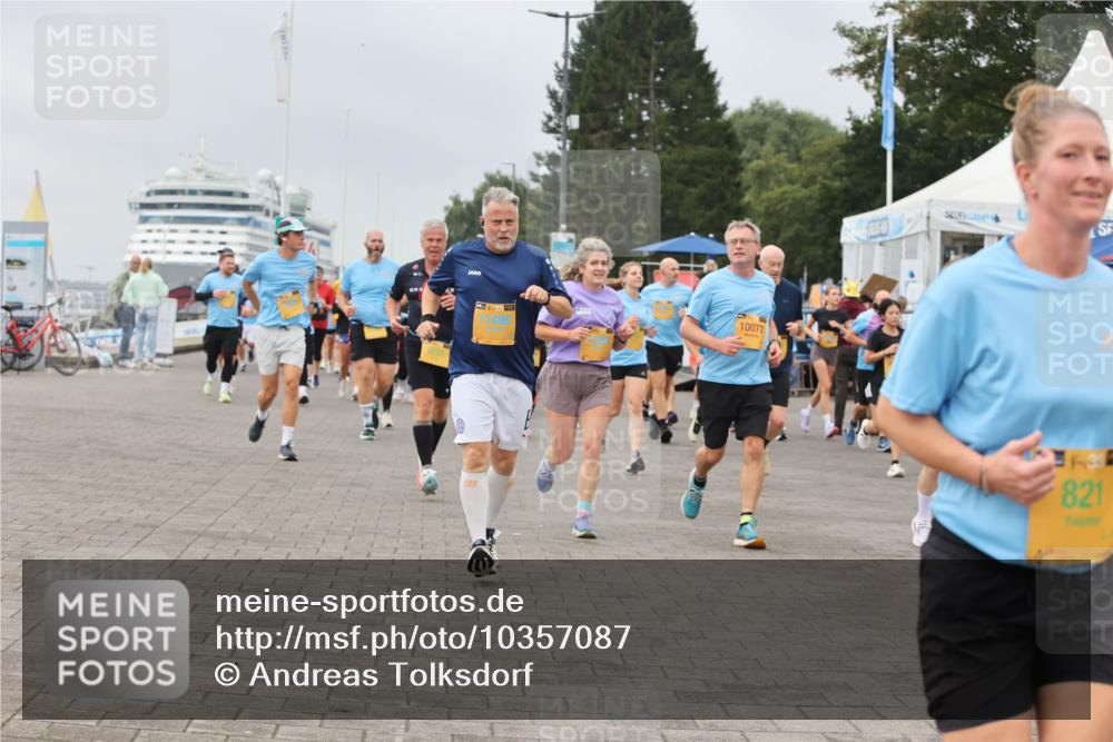 13.09.2026 - Kiel Lauf Andreas Tolksdorf http://msf.ph/oto/10357087 13.09.2026 09:59:34 Kiellinie 35, 11496, 10077, 100, 821 meine-sportfotos.de