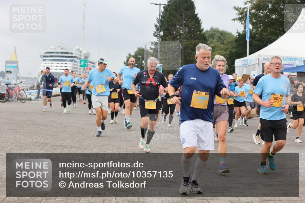 13.09.2026 - Kiel Lauf Andreas Tolksdorf http://msf.ph/oto/10357135 13.09.2026 09:59:35 Kiellinie 6731, 39, 11496, 38, 10077, 4895 meine-sportfotos.de