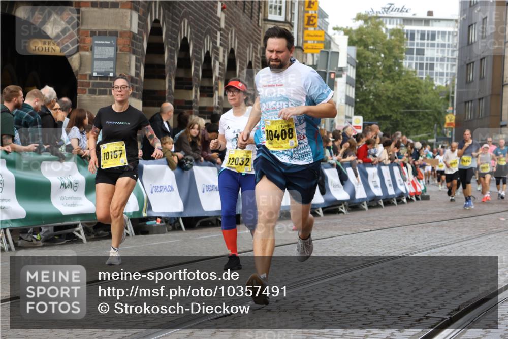 13.09.2026 - 21. swb-Marathon Bremen Strokosch-Dieckow http://msf.ph/oto/10357491 13.09.2026 10:57:10 Ziel 10408, 10486, 10540, 10610, 10721, 10771, 10824, 10888, 10936, 11000, 11064, 11079, 11328, 11474, 11601, 11872, 11946, 12284, 12434, 10166, 10226, 10300, 10517, 10518, 10578, 10687, 10969, 11498, 11609, 11667, 12263, 12382, 12383, 12400, 12411 meine-sportfotos.de