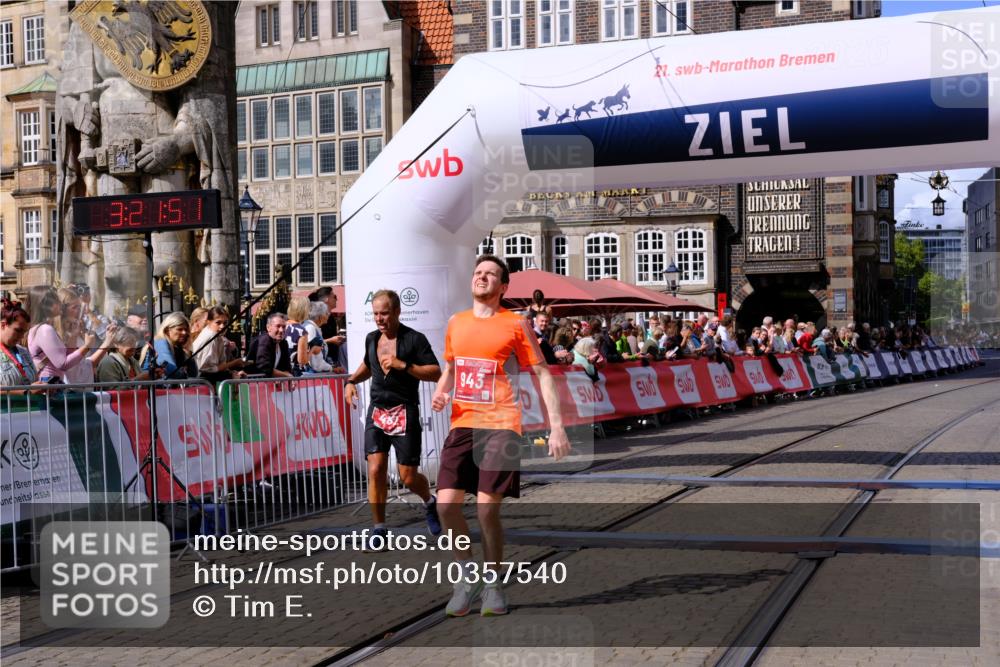 13.09.2026 - 21. swb-Marathon Bremen Tim E. http://msf.ph/oto/10357540 13.09.2026 12:52:39 Ziel 525, 959, 1357, 1507 meine-sportfotos.de