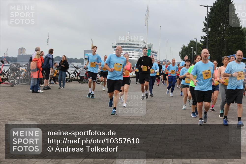 13.09.2026 - Kiel Lauf Andreas Tolksdorf http://msf.ph/oto/10357610 13.09.2026 10:00:06 Kiellinie 5677, 1651, 8974 meine-sportfotos.de