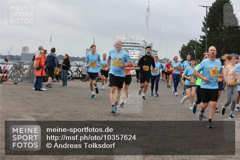 13.09.2026 - Kiel Lauf Andreas Tolksdorf http://msf.ph/oto/10357624 13.09.2026 10:00:06 Kiellinie 5677, 1651 meine-sportfotos.de