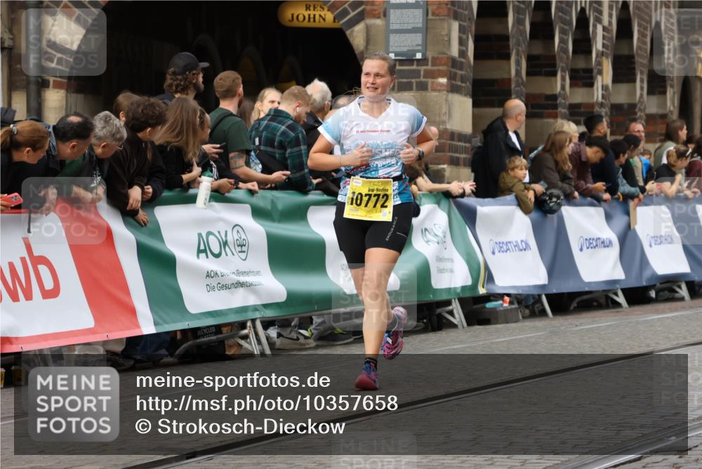 13.09.2026 - 21. swb-Marathon Bremen Strokosch-Dieckow http://msf.ph/oto/10357658 13.09.2026 10:57:14 Ziel 10157, 10408, 10486, 10610, 10771, 10888, 11000, 11079, 11328, 11872, 11946, 12032, 12284, 12434, 10226, 10300, 10394, 10517, 10518, 10687, 11365, 11498, 11609, 11734, 12037, 12111, 12263, 12372, 12400, 12411 meine-sportfotos.de