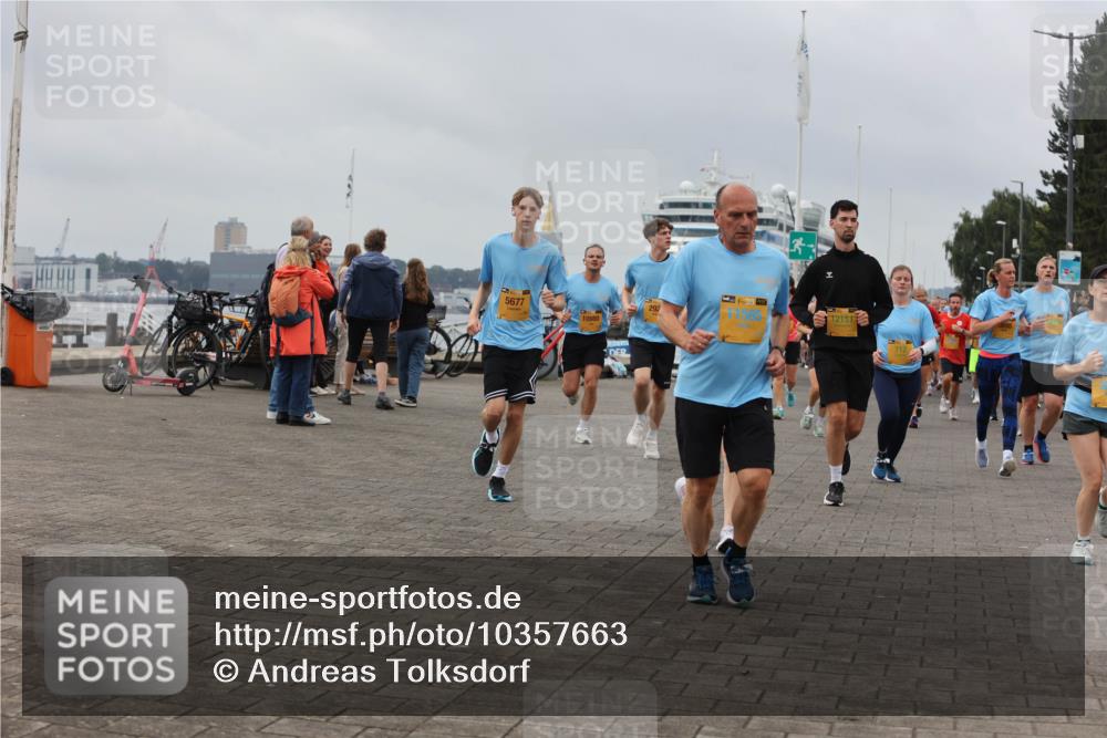13.09.2026 - Kiel Lauf Andreas Tolksdorf http://msf.ph/oto/10357663 13.09.2026 10:00:07 Kiellinie 5677, 10980, 39, 11585, 12151 meine-sportfotos.de
