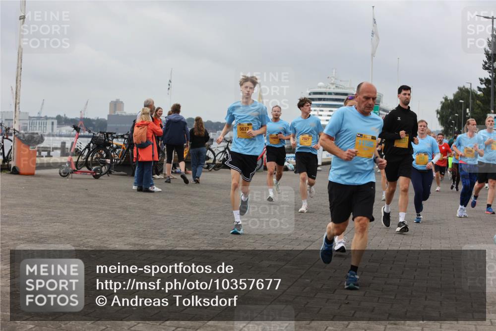 13.09.2026 - Kiel Lauf Andreas Tolksdorf http://msf.ph/oto/10357677 13.09.2026 10:00:07 Kiellinie 5677, 10980, 2927, 39, 11585, 3895 meine-sportfotos.de