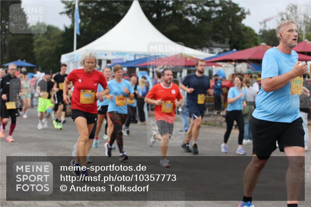 13.09.2026 - Kiel Lauf Andreas Tolksdorf http://msf.ph/oto/10357773 13.09.2026 10:00:13 Kiellinie 10969 meine-sportfotos.de