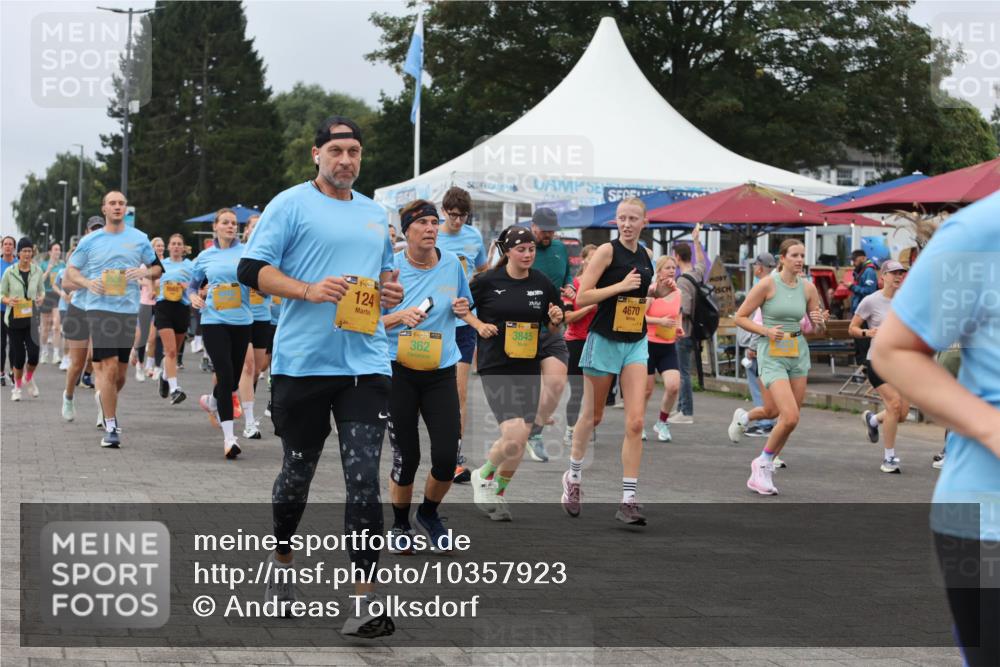 13.09.2026 - Kiel Lauf Andreas Tolksdorf http://msf.ph/oto/10357923 13.09.2026 10:00:17 Kiellinie 4670, 39, 124, 1, 39, 362, 3845 meine-sportfotos.de