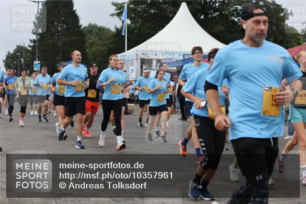 13.09.2026 - Kiel Lauf Andreas Tolksdorf http://msf.ph/oto/10357961 13.09.2026 10:00:18 Kiellinie 9764, 6121, 70891, 4670 meine-sportfotos.de