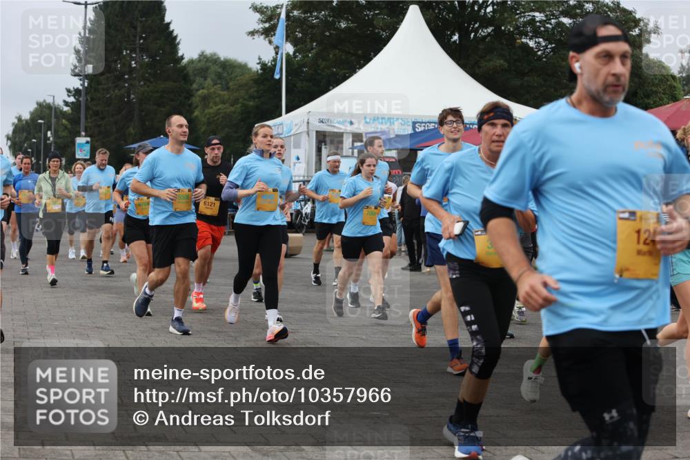 13.09.2026 - Kiel Lauf Andreas Tolksdorf http://msf.ph/oto/10357966 13.09.2026 10:00:19 Kiellinie 25, 5506, 6121, 7089, 12 meine-sportfotos.de