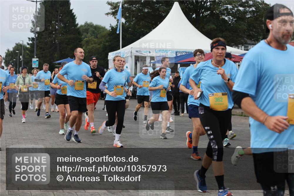 13.09.2026 - Kiel Lauf Andreas Tolksdorf http://msf.ph/oto/10357973 13.09.2026 10:00:19 Kiellinie 5506, 121, 362 meine-sportfotos.de