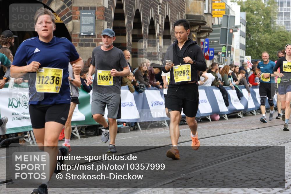 13.09.2026 - 21. swb-Marathon Bremen Strokosch-Dieckow http://msf.ph/oto/10357999 13.09.2026 10:57:20 Ziel 10157, 10408, 10610, 10772, 11000, 11079, 11236, 11328, 11484, 11946, 12032, 12284, 10177, 10226, 10300, 10394, 10517, 10518, 11106, 11365, 11480, 11498, 11609, 11734, 11965, 11966, 12037, 12111, 12372 meine-sportfotos.de