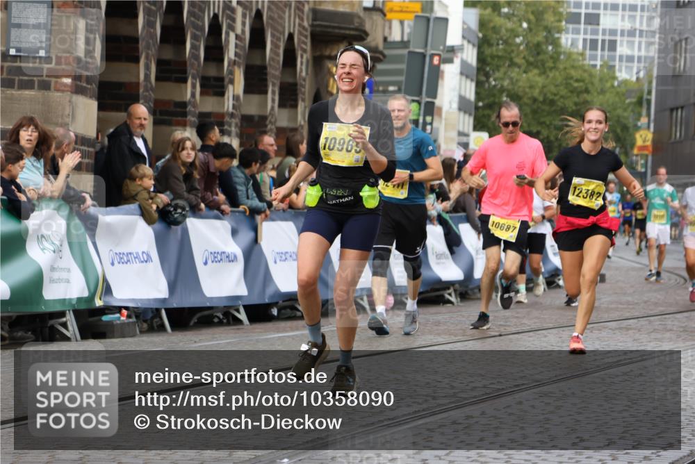 13.09.2026 - 21. swb-Marathon Bremen Strokosch-Dieckow http://msf.ph/oto/10358090 13.09.2026 10:57:22 Ziel 10157, 10408, 10578, 10610, 10700, 10772, 11000, 11079, 11236, 11292, 11328, 11484, 11667, 11946, 12032, 10177, 10226, 10300, 10394, 11106, 11245, 11365, 11480, 11498, 11734, 11965, 11966, 12037, 12111, 12372 meine-sportfotos.de