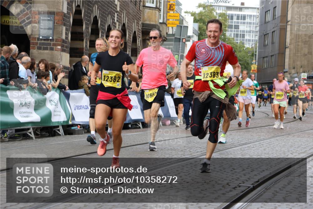 13.09.2026 - 21. swb-Marathon Bremen Strokosch-Dieckow http://msf.ph/oto/10358272 13.09.2026 10:57:24 Ziel 10157, 10166, 10408, 10578, 10700, 10772, 10969, 11000, 11079, 11236, 11292, 11328, 11484, 11667, 11946, 12032, 10177, 10300, 10394, 11106, 11245, 11365, 11480, 11498, 11734, 11965, 11966, 12037, 12111, 12222, 12372 meine-sportfotos.de