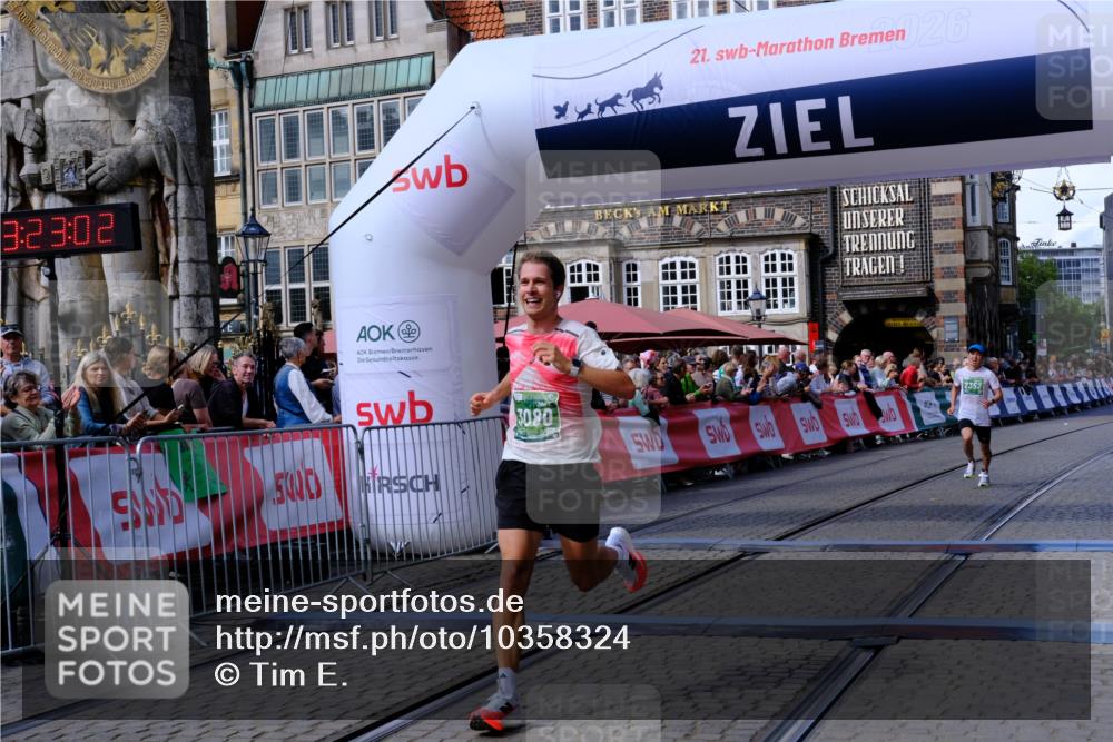 13.09.2026 - 21. swb-Marathon Bremen Tim E. http://msf.ph/oto/10358324 13.09.2026 12:53:50 Ziel 1089, 1168, 1606, 2352, 3080, 3606 meine-sportfotos.de
