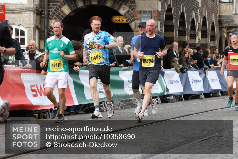 13.09.2026 - 21. swb-Marathon Bremen Strokosch-Dieckow http://msf.ph/oto/10358690 13.09.2026 10:57:36 Ziel 10166, 10226, 10300, 10517, 10518, 10578, 10687, 10700, 10772, 10969, 11236, 11292, 11484, 11498, 11609, 11667, 12263, 12382, 12383, 12400, 12411, 10460, 10707, 10728, 11153, 11532, 11568, 11856, 12222, 12228, 12231, 12264, 12427, 12555 meine-sportfotos.de
