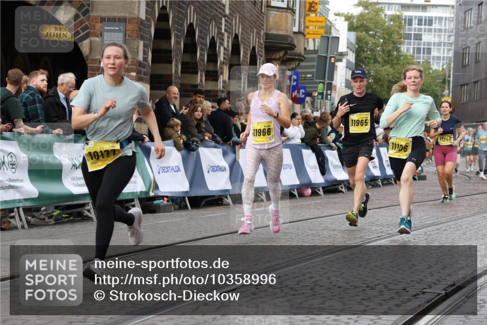 13.09.2026 - 21. swb-Marathon Bremen Strokosch-Dieckow http://msf.ph/oto/10358996 13.09.2026 10:57:41 Ziel 10166, 10177, 10226, 10300, 10394, 10517, 10518, 10578, 10687, 10700, 10969, 11292, 11365, 11480, 11498, 11609, 11667, 11734, 12037, 12111, 12263, 12372, 12382, 12383, 12400, 12411, 10078, 10460, 10559, 10565, 10707, 10728, 11136, 11153, 11532, 11568, 11824, 11856, 12228, 12231, 12427, 12551, 12555 meine-sportfotos.de