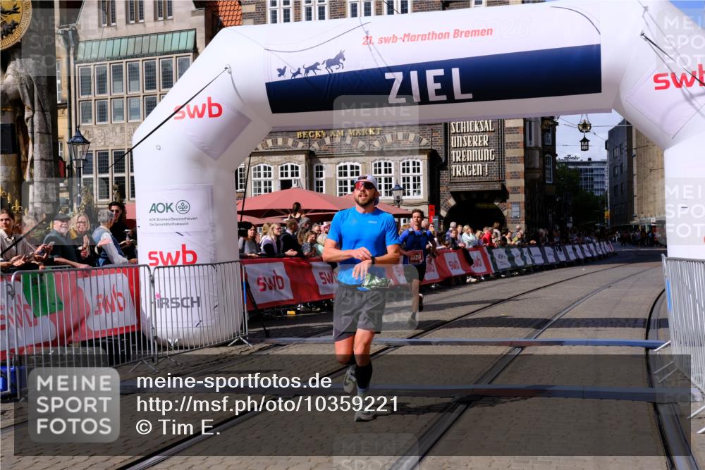 13.09.2026 - 21. swb-Marathon Bremen Tim E. http://msf.ph/oto/10359221 13.09.2026 12:55:22 Ziel 13085 meine-sportfotos.de