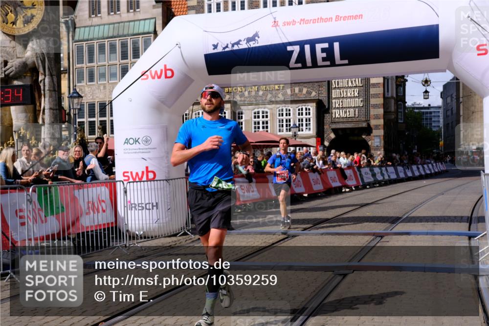 13.09.2026 - 21. swb-Marathon Bremen Tim E. http://msf.ph/oto/10359259 13.09.2026 12:55:22 Ziel 13085 meine-sportfotos.de