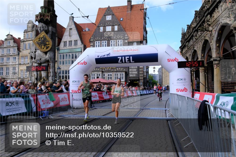 13.09.2026 - 21. swb-Marathon Bremen Tim E. http://msf.ph/oto/10359522 13.09.2026 12:56:12 Ziel 1583, 2072, 5163, 10034, 13080 meine-sportfotos.de