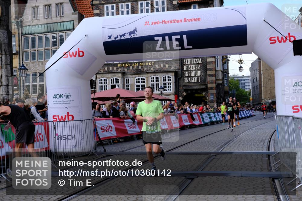 13.09.2026 - 21. swb-Marathon Bremen Tim E. http://msf.ph/oto/10360142 13.09.2026 12:57:15 Ziel 365, 573, 6201, 7118, 7671 meine-sportfotos.de