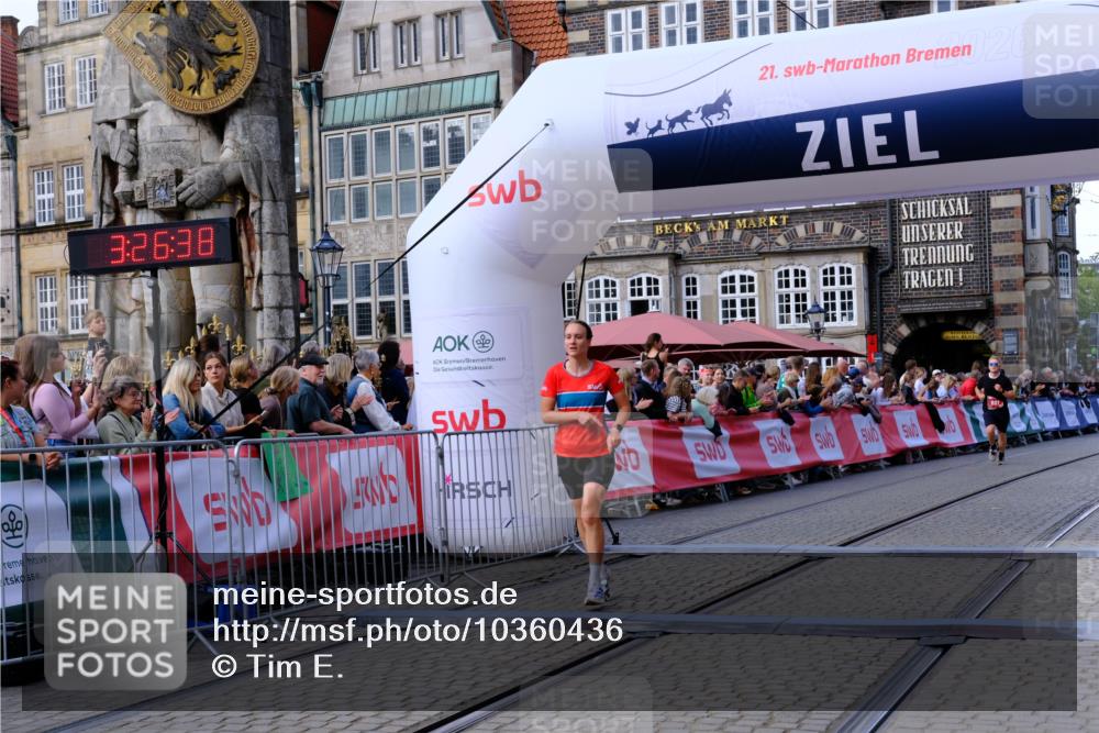 13.09.2026 - 21. swb-Marathon Bremen Tim E. http://msf.ph/oto/10360436 13.09.2026 12:57:27 Ziel 365, 573, 850, 3368, 5912 meine-sportfotos.de