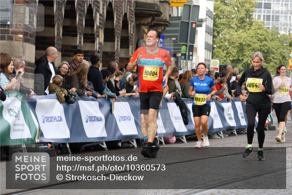 13.09.2026 - 21. swb-Marathon Bremen Strokosch-Dieckow http://msf.ph/oto/10360573 13.09.2026 10:58:10 Ziel 10078, 10460, 10559, 10565, 10707, 10728, 11136, 11153, 11332, 11532, 11568, 11824, 11856, 11863, 12228, 12231, 12264, 12427, 12551, 12555, 10249, 10530, 10750, 10798, 11004, 11120, 11131, 11152, 11202, 11295, 11388, 11403, 11420, 11455, 11686, 11750, 11906, 11952, 11953, 12017, 12092, 12386, 12387, 12518 meine-sportfotos.de