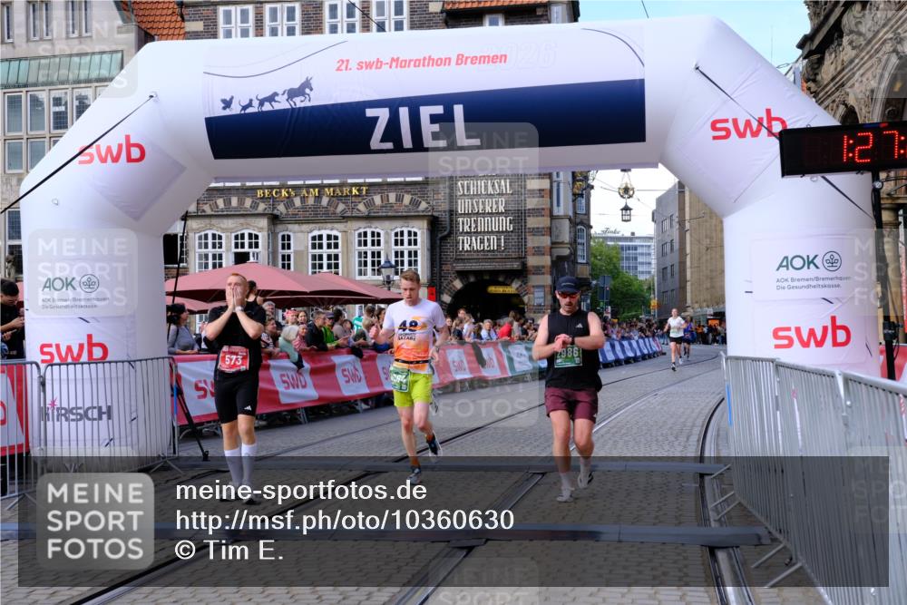 13.09.2026 - 21. swb-Marathon Bremen Tim E. http://msf.ph/oto/10360630 13.09.2026 12:57:49 Ziel 919, 1875, 2986, 4795, 6264 meine-sportfotos.de