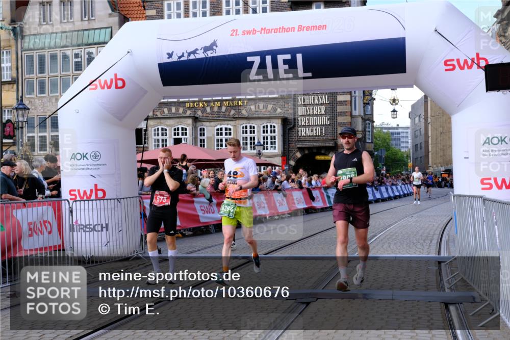 13.09.2026 - 21. swb-Marathon Bremen Tim E. http://msf.ph/oto/10360676 13.09.2026 12:57:50 Ziel 919, 1875, 2986, 4795, 6264 meine-sportfotos.de