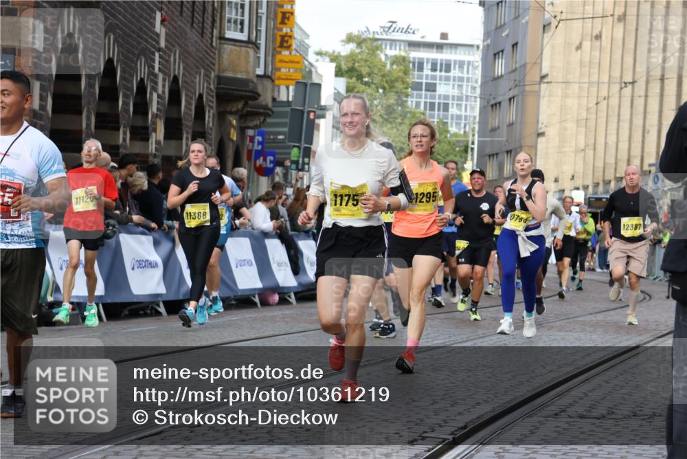 13.09.2026 - 21. swb-Marathon Bremen Strokosch-Dieckow http://msf.ph/oto/10361219 13.09.2026 10:58:20 Ziel 10078, 10543, 10559, 10565, 10604, 10673, 10707, 10728, 10826, 10828, 10903, 10914, 10931, 10932, 11136, 11332, 11824, 11856, 11863, 11884, 12231, 12427, 12441, 12482, 12551, 10878, 10879, 11004, 11152, 11189, 11384, 11403, 11455, 11686, 11750, 11953, 12180, 12320, 12499, 12505, 12518 meine-sportfotos.de