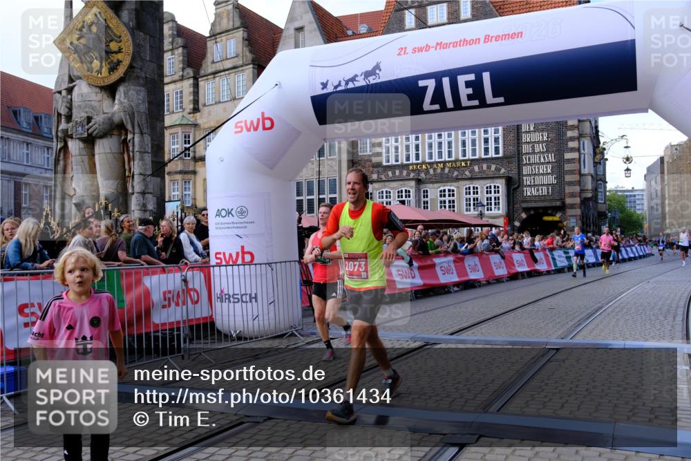 13.09.2026 - 21. swb-Marathon Bremen Tim E. http://msf.ph/oto/10361434 13.09.2026 12:58:59 Ziel 346, 1576, 2049, 5672, 6929, 8311 meine-sportfotos.de