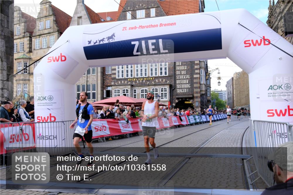 13.09.2026 - 21. swb-Marathon Bremen Tim E. http://msf.ph/oto/10361558 13.09.2026 12:59:09 Ziel 1118, 1576, 3624, 4847, 6929, 8065, 8994, 9329 meine-sportfotos.de