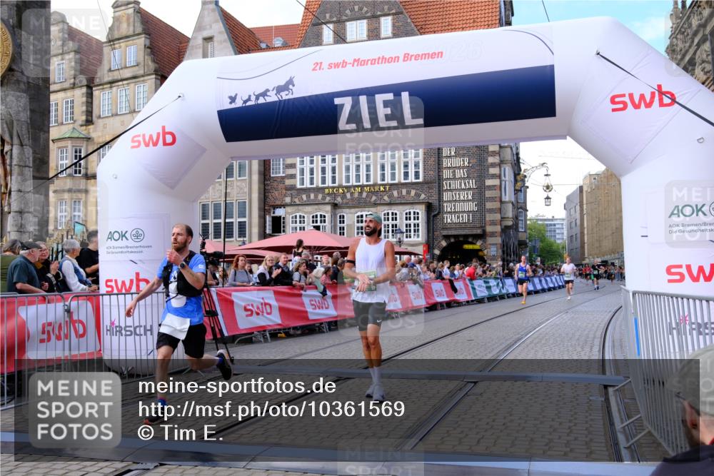 13.09.2026 - 21. swb-Marathon Bremen Tim E. http://msf.ph/oto/10361569 13.09.2026 12:59:09 Ziel 1118, 1576, 3624, 4847, 6929, 8065, 8994, 9329 meine-sportfotos.de