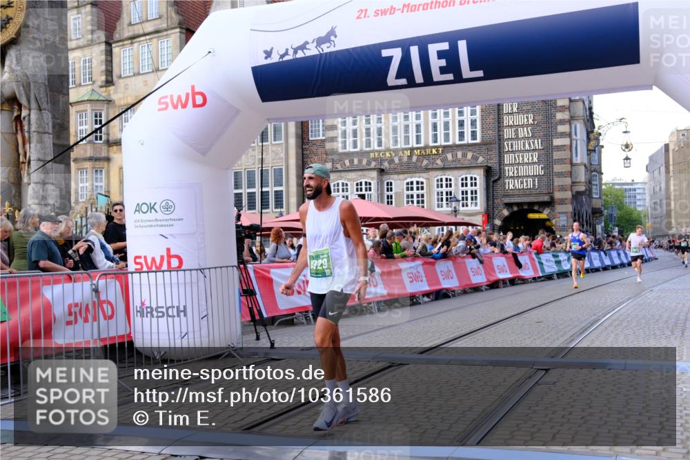 13.09.2026 - 21. swb-Marathon Bremen Tim E. http://msf.ph/oto/10361586 13.09.2026 12:59:10 Ziel 1118, 1576, 3624, 4847, 6929, 8065, 8994, 9120, 9329 meine-sportfotos.de