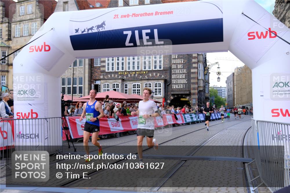 13.09.2026 - 21. swb-Marathon Bremen Tim E. http://msf.ph/oto/10361627 13.09.2026 12:59:14 Ziel 1118, 1576, 3624, 3688, 4399, 4847, 6929, 8065, 8994, 9120, 9329 meine-sportfotos.de