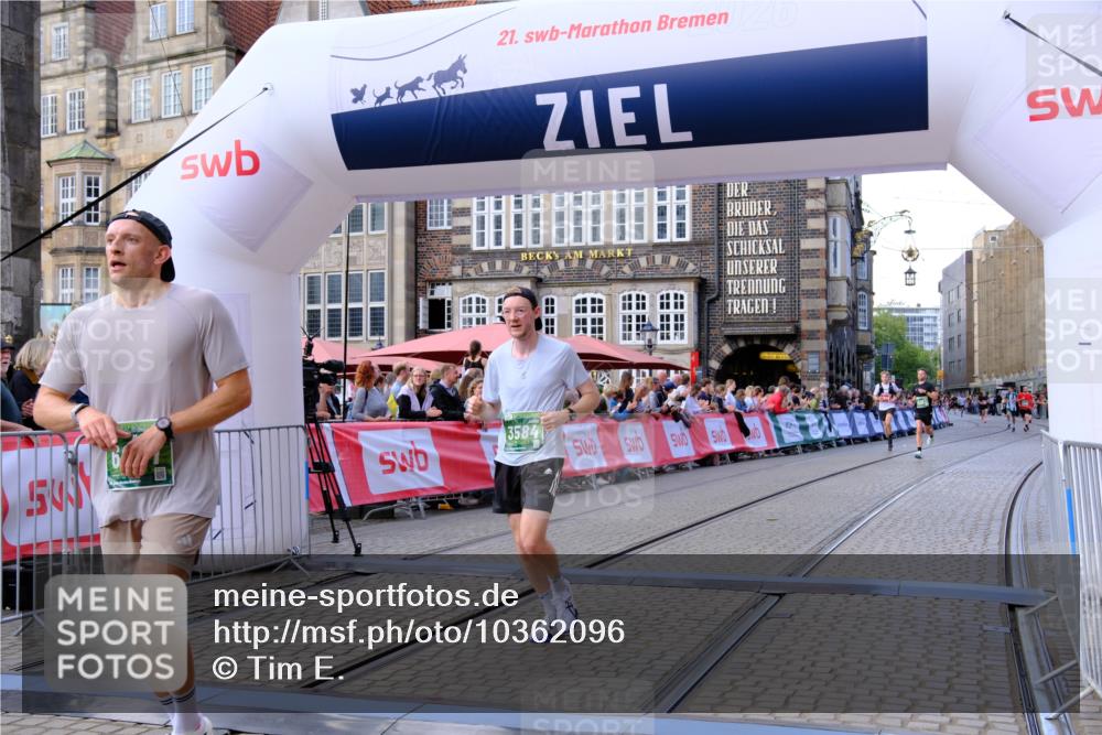 13.09.2026 - 21. swb-Marathon Bremen Tim E. http://msf.ph/oto/10362096 13.09.2026 12:59:32 Ziel 658, 1248, 1508, 1751, 1800, 1993, 2651, 3584, 3688, 4096, 4399, 6991, 8383, 9533 meine-sportfotos.de