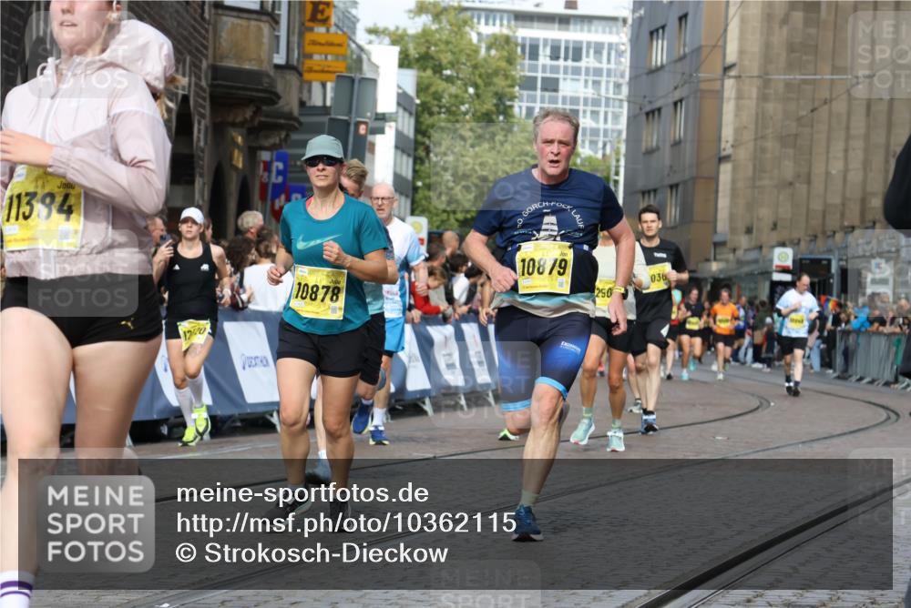 13.09.2026 - 21. swb-Marathon Bremen Strokosch-Dieckow http://msf.ph/oto/10362115 13.09.2026 10:58:40 Ziel 10249, 10494, 10530, 10673, 10750, 10798, 11004, 11120, 11131, 11152, 11202, 11295, 11384, 11388, 11403, 11420, 11455, 11686, 11750, 11752, 11884, 11906, 11952, 11953, 12017, 12092, 12386, 12387, 12482, 12518, 10254, 10485, 10787, 10794, 10832, 10948, 11228, 11278, 11488, 11743, 12130, 12176, 12414 meine-sportfotos.de