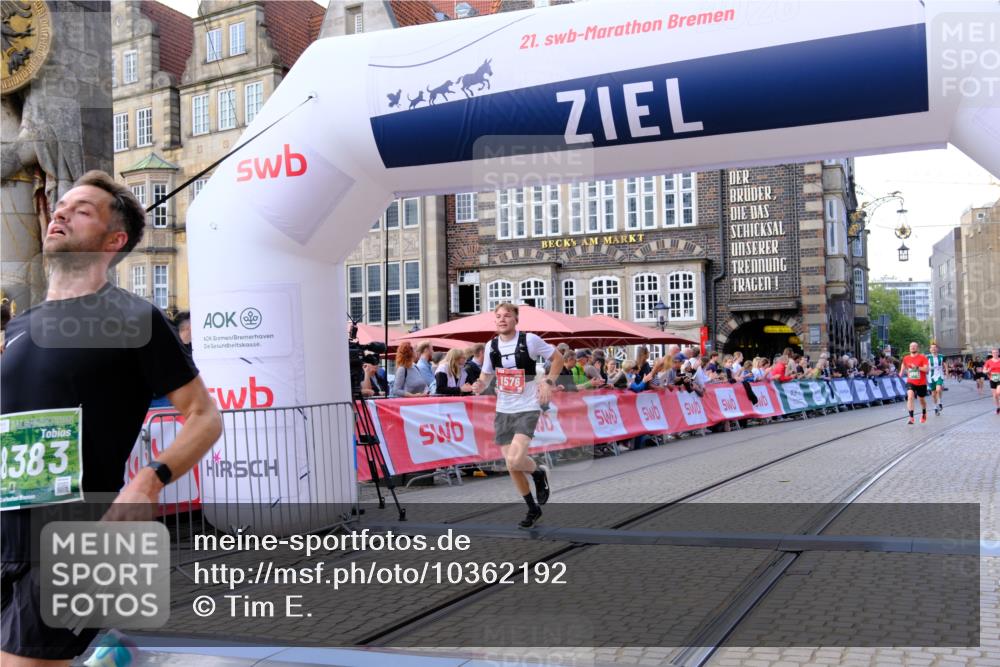 13.09.2026 - 21. swb-Marathon Bremen Tim E. http://msf.ph/oto/10362192 13.09.2026 12:59:37 Ziel 658, 1248, 1508, 1751, 1800, 1993, 2651, 3584, 4096, 6991, 8383, 9533 meine-sportfotos.de