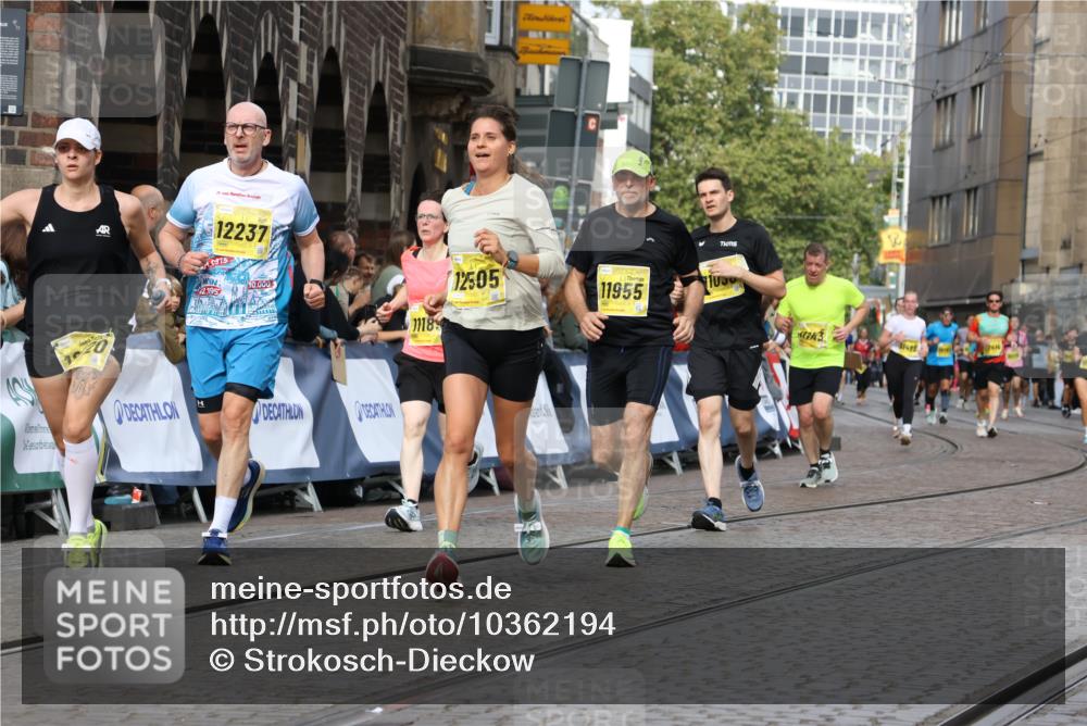 13.09.2026 - 21. swb-Marathon Bremen Strokosch-Dieckow http://msf.ph/oto/10362194 13.09.2026 10:58:43 Ziel 10249, 10530, 10750, 10798, 10878, 10879, 11004, 11120, 11131, 11152, 11202, 11384, 11388, 11403, 11420, 11455, 11686, 11750, 11906, 11952, 11953, 12017, 12092, 12180, 12386, 12387, 12499, 12518, 10254, 10485, 10787, 10794, 10832, 10948, 11228, 11267, 11278, 12130, 12131, 12176, 12271, 12414 meine-sportfotos.de