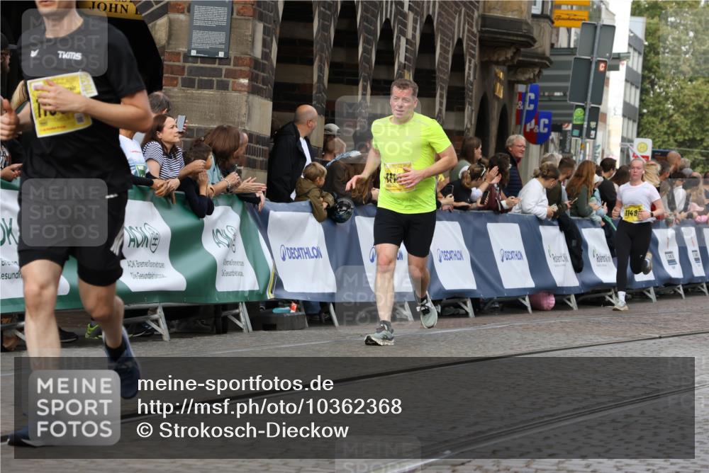 13.09.2026 - 21. swb-Marathon Bremen Strokosch-Dieckow http://msf.ph/oto/10362368 13.09.2026 10:58:48 Ziel 10878, 10879, 11004, 11152, 11189, 11202, 11384, 11403, 11455, 11686, 11750, 11906, 11953, 11955, 12092, 12180, 12237, 12320, 12499, 12505, 12518, 10254, 10383, 10427, 10477, 10485, 10787, 10794, 10843, 11034, 11267, 11278, 11602, 12015, 12127, 12130, 12131, 12176, 12271, 12297, 12414 meine-sportfotos.de