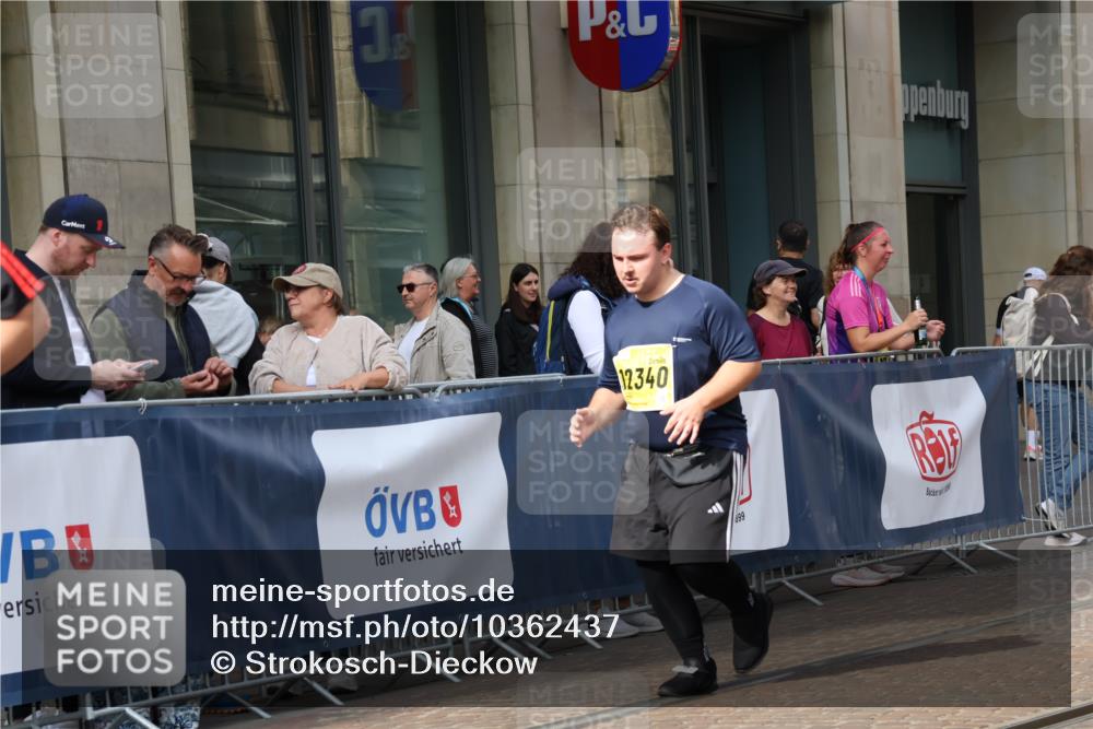 13.09.2026 - 21. swb-Marathon Bremen Strokosch-Dieckow http://msf.ph/oto/10362437 13.09.2026 11:23:15 Ziel 11266, 11663, 12340, 12440, 10349, 10754, 10925, 12083 meine-sportfotos.de