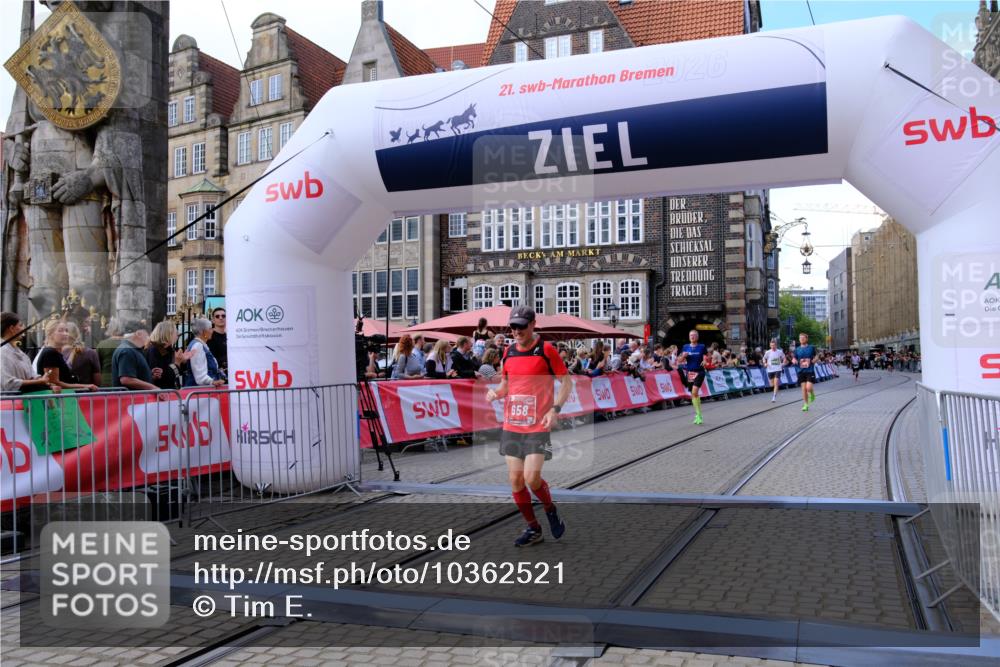 13.09.2026 - 21. swb-Marathon Bremen Tim E. http://msf.ph/oto/10362521 13.09.2026 13:00:06 Ziel 126, 277, 807, 1320, 1485, 1852, 4964, 5828, 6557, 8850, 9153 meine-sportfotos.de