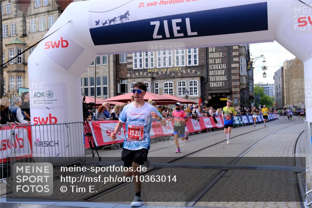 13.09.2026 - 21. swb-Marathon Bremen Tim E. http://msf.ph/oto/10363014 13.09.2026 13:00:38 Ziel 671, 912, 2683, 5776, 7015, 8689 meine-sportfotos.de