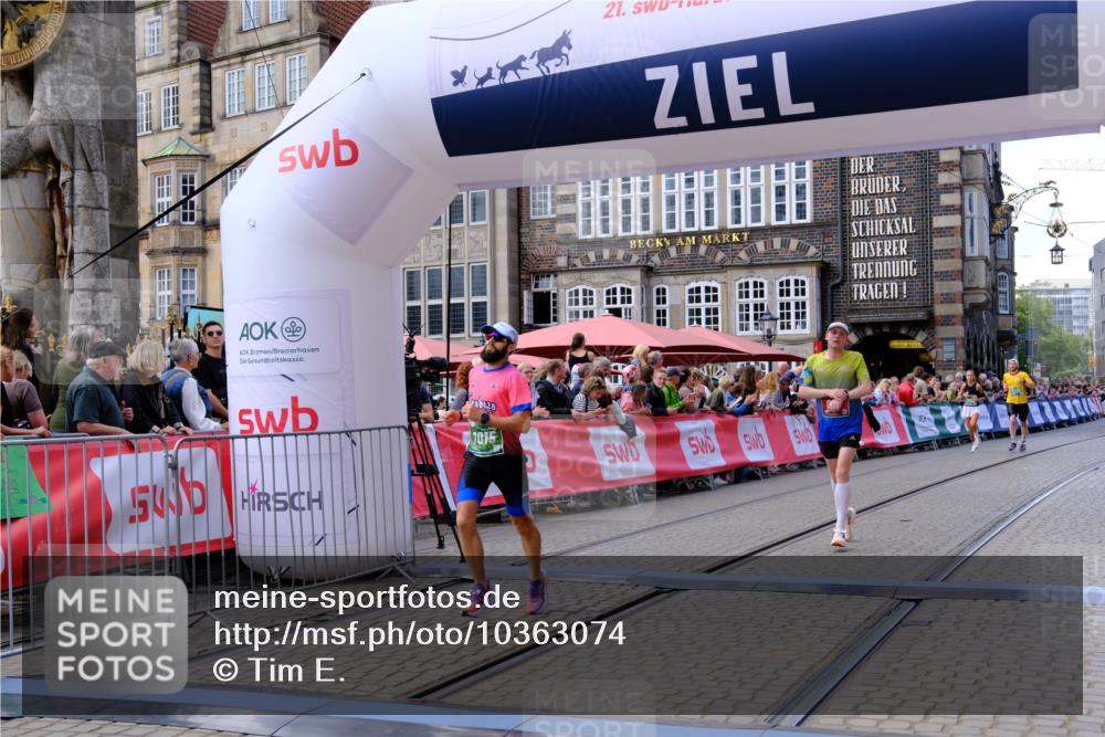 13.09.2026 - 21. swb-Marathon Bremen Tim E. http://msf.ph/oto/10363074 13.09.2026 13:00:39 Ziel 671, 912, 1550, 1754, 2683, 5776, 7015, 8689 meine-sportfotos.de
