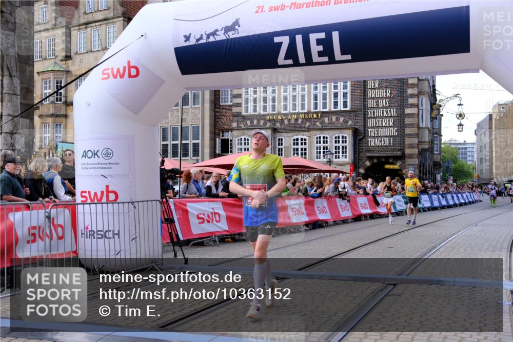 13.09.2026 - 21. swb-Marathon Bremen Tim E. http://msf.ph/oto/10363152 13.09.2026 13:00:41 Ziel 671, 912, 1550, 1754, 2683, 5776, 7015 meine-sportfotos.de