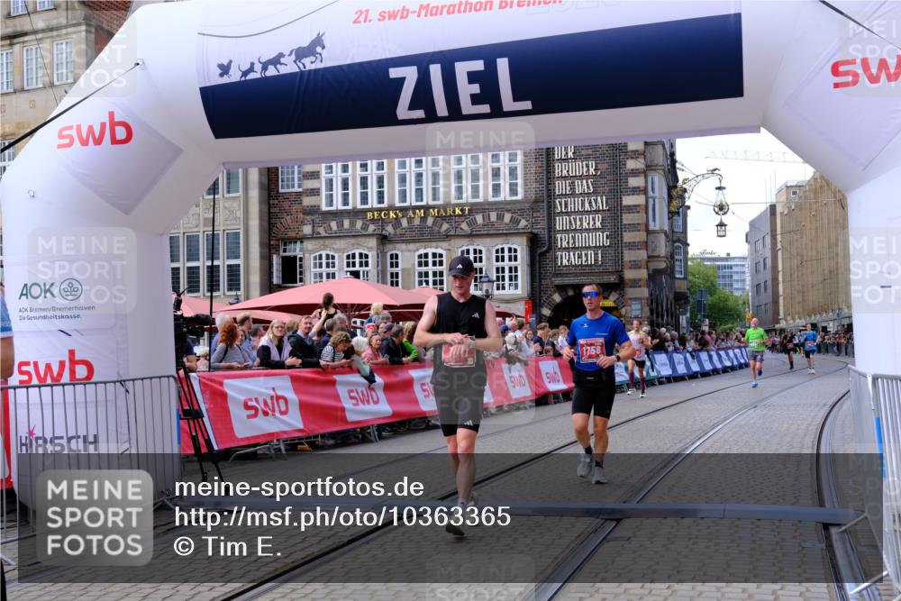 13.09.2026 - 21. swb-Marathon Bremen Tim E. http://msf.ph/oto/10363365 13.09.2026 13:00:53 Ziel 371, 453, 1136, 1550, 1754, 2141, 4904 meine-sportfotos.de